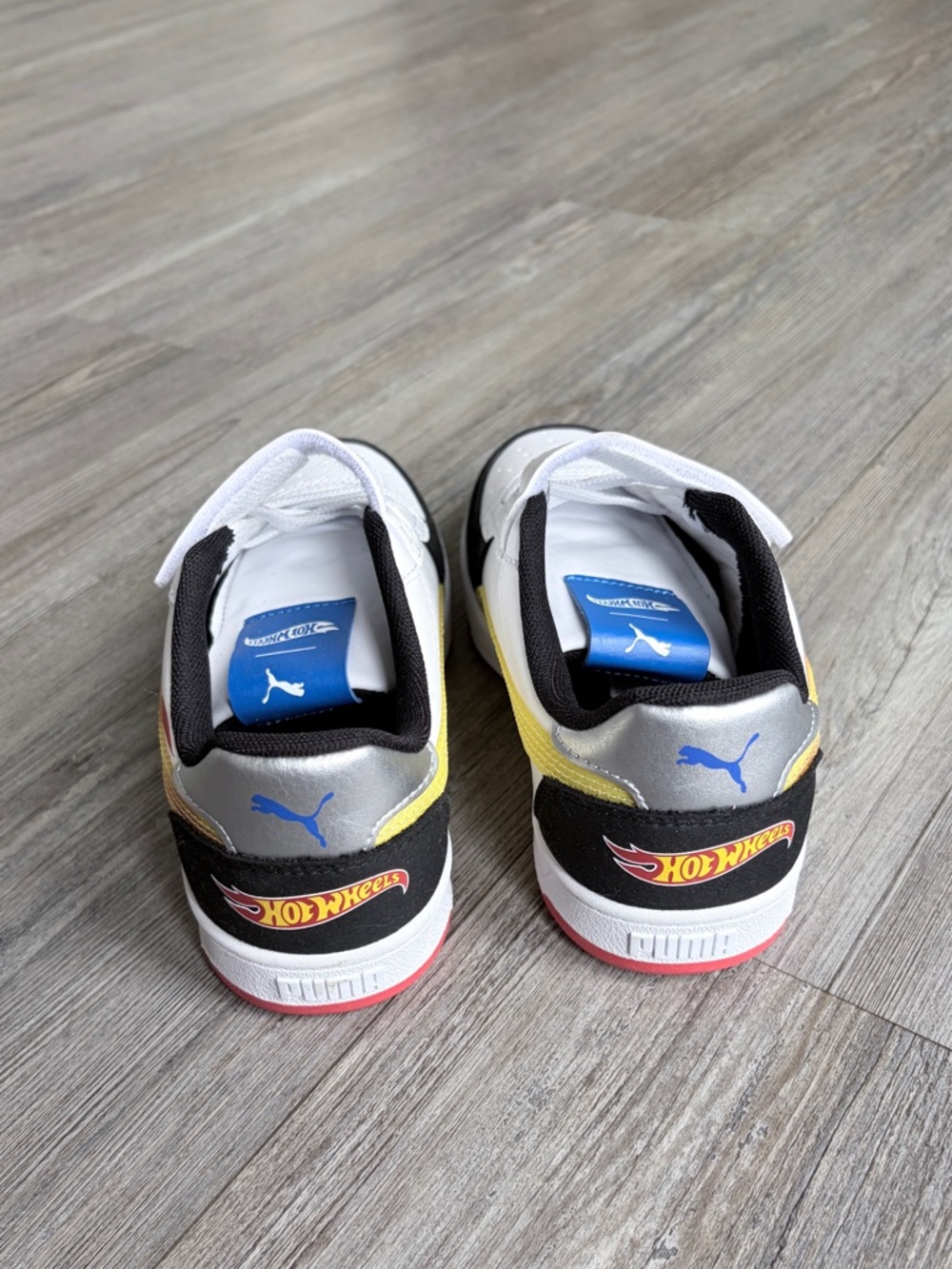 Puma Sneakers - Picture 2 of 9